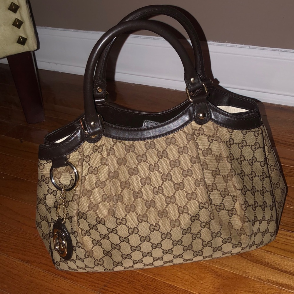 Authentic Gucci Bag with original Receipts’s box💕